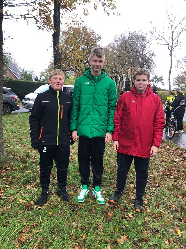Matthis Roßkamp 2 Luca Ostendorf 1 Elias Janssen 3 männl C web